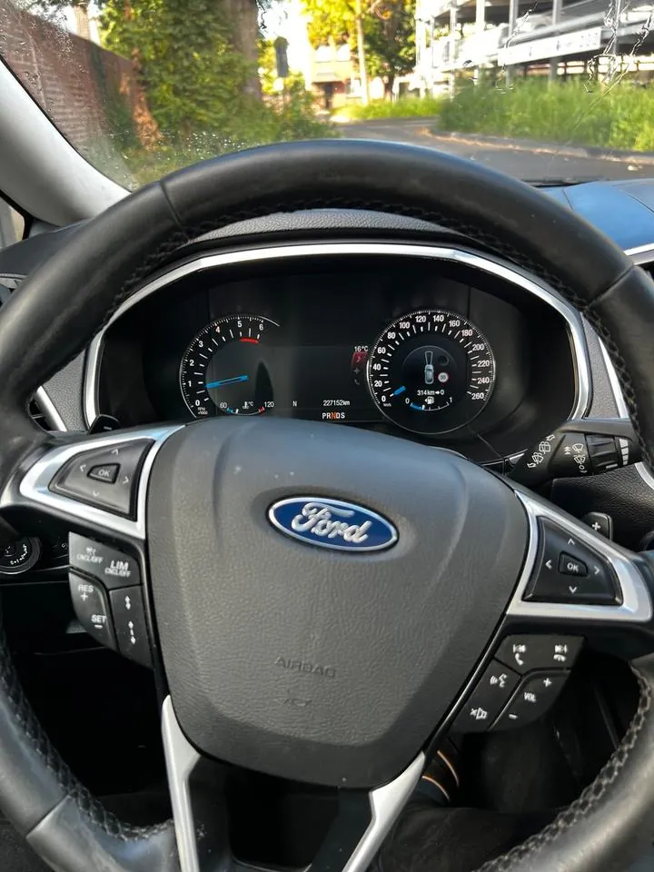 Ford S-Max