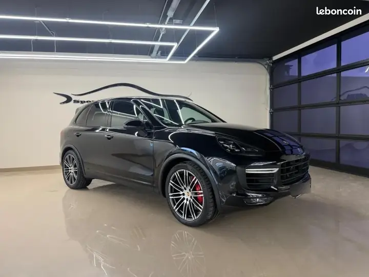 Porsche Cayenne 2015 photo 2