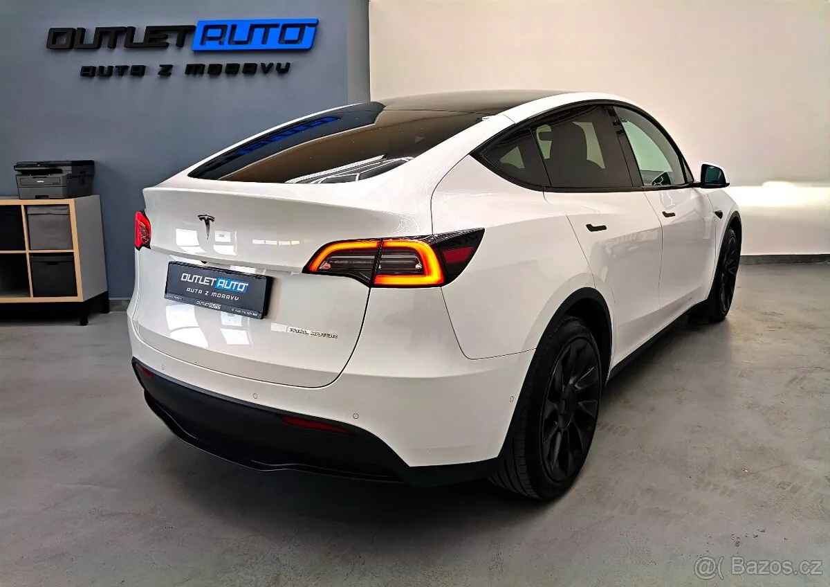 Tesla Model Y 2022 photo 5