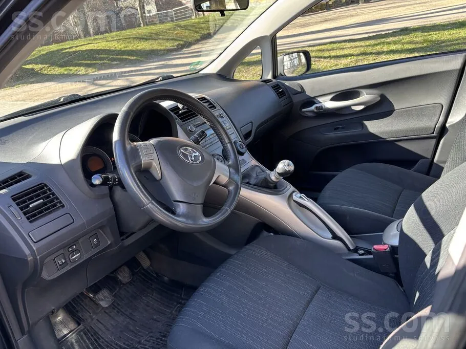 Toyota Auris 2008 photo 5