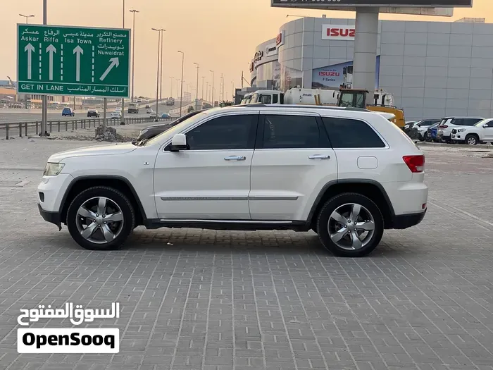 Jeep Grand Cherokee 2012 photo 4