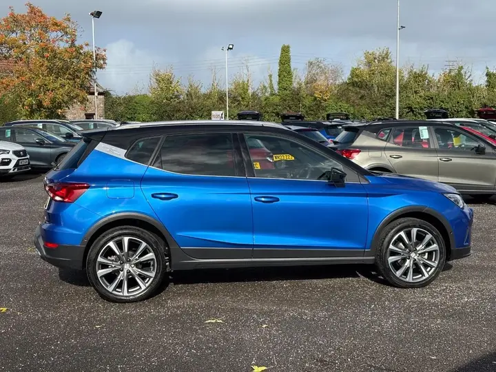 Seat Arona 2024 photo 2