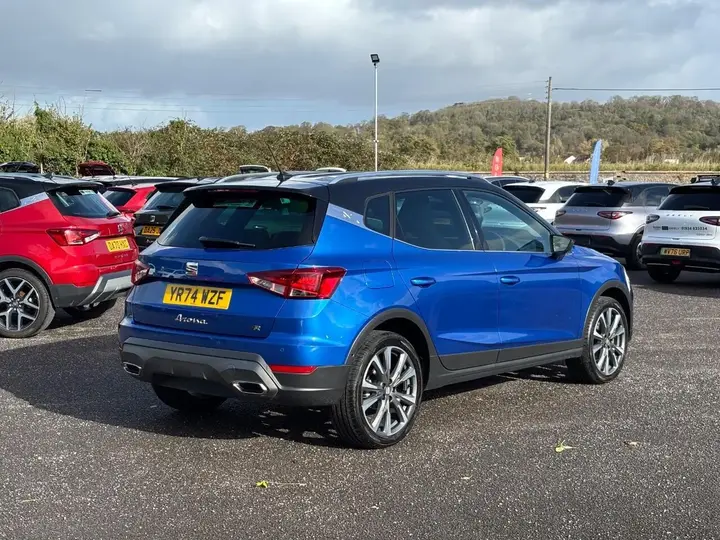 Seat Arona 2024 photo 3