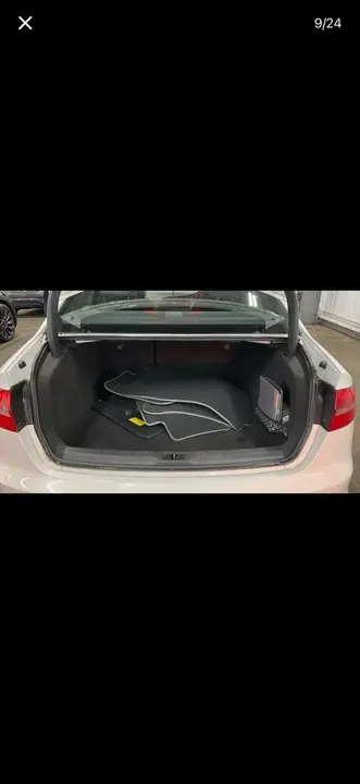 Audi A4 2012 photo 5