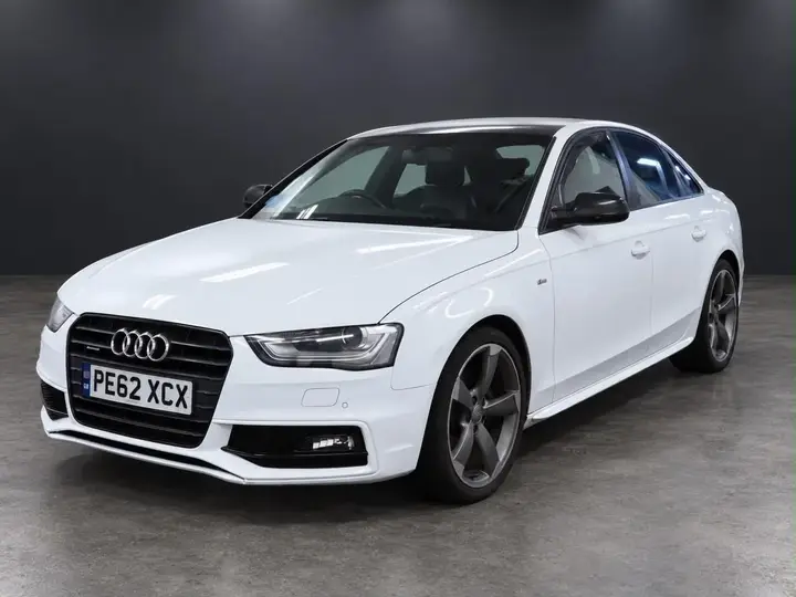 Audi A4 2012 photo 2