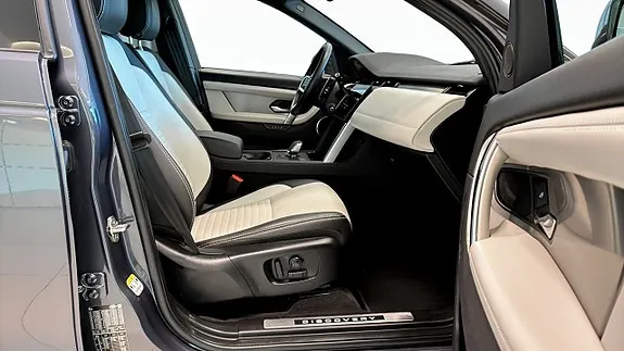 Land Rover Discovery Sport 2024 photo 3