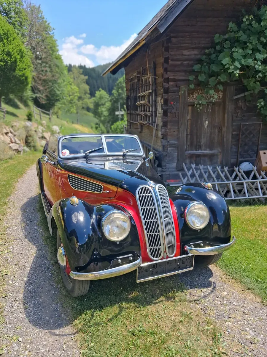 BMW 327