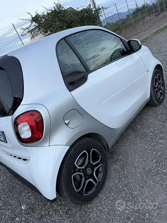 Smart Fortwo 2018 photo 3