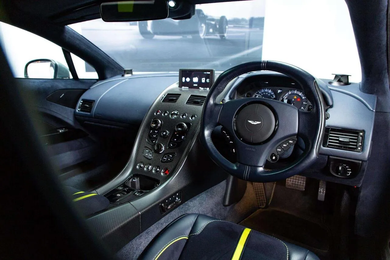 Aston Martin Rapide S 2019 photo 3