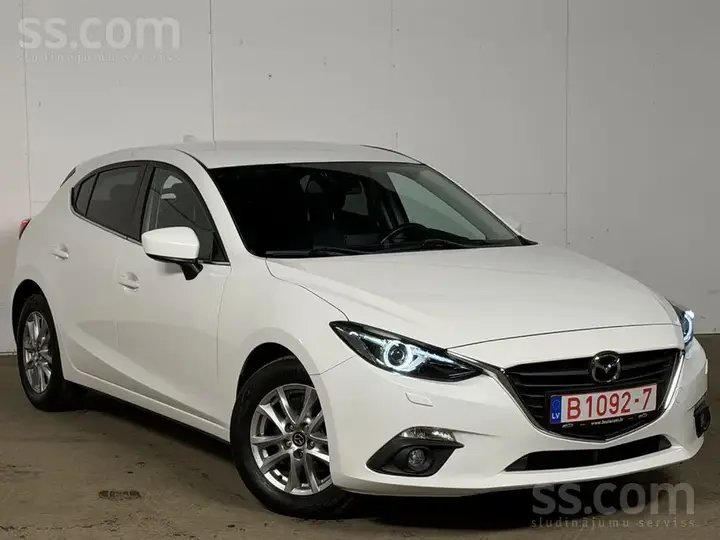 Mazda Mazda3 2015 photo 2