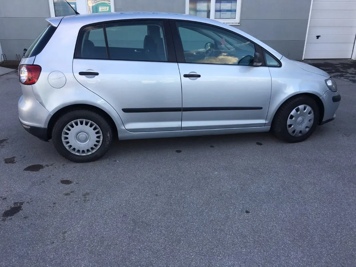 Volkswagen Golf 2008 photo 3