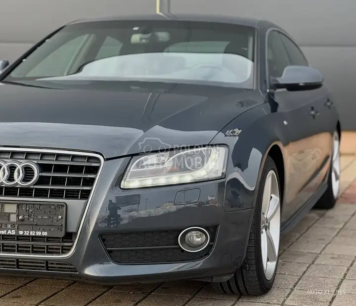 Audi A5 2010 photo 4