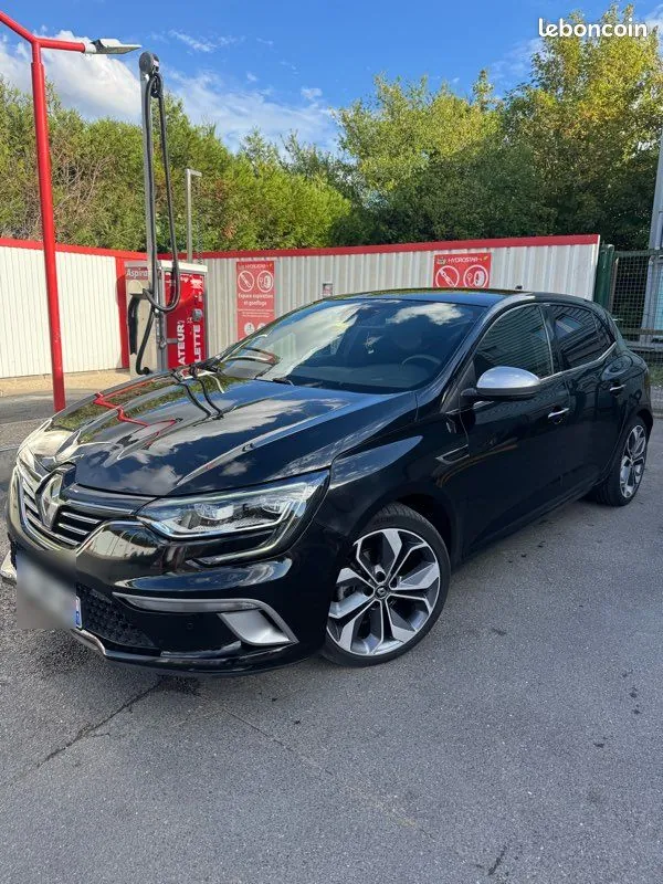Renault Megane 2017 photo 2