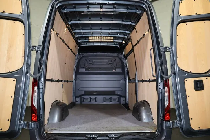 Mercedes-Benz Sprinter 2022 photo 3