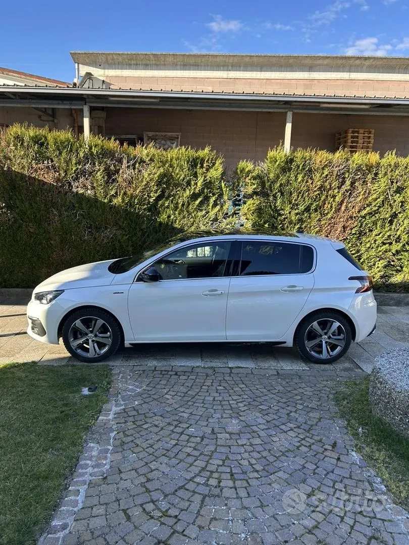 Peugeot 308 2019 photo 5