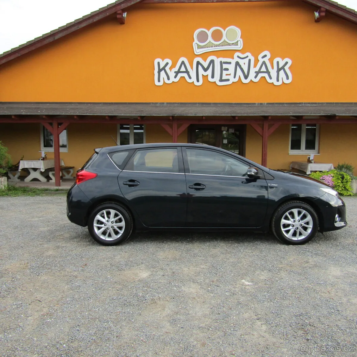 Toyota Auris 2016 photo 3