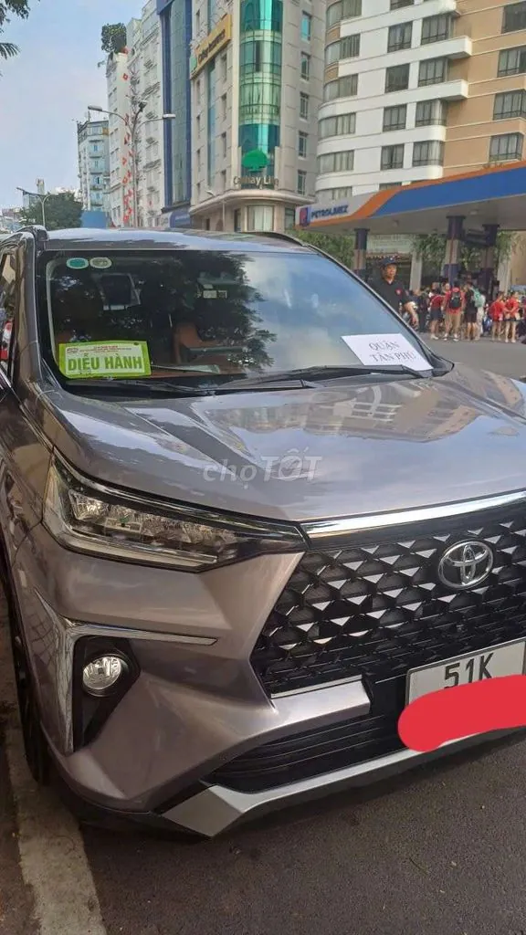 Toyota Veloz Cross