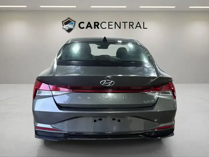 Hyundai Elantra 2023 photo 4