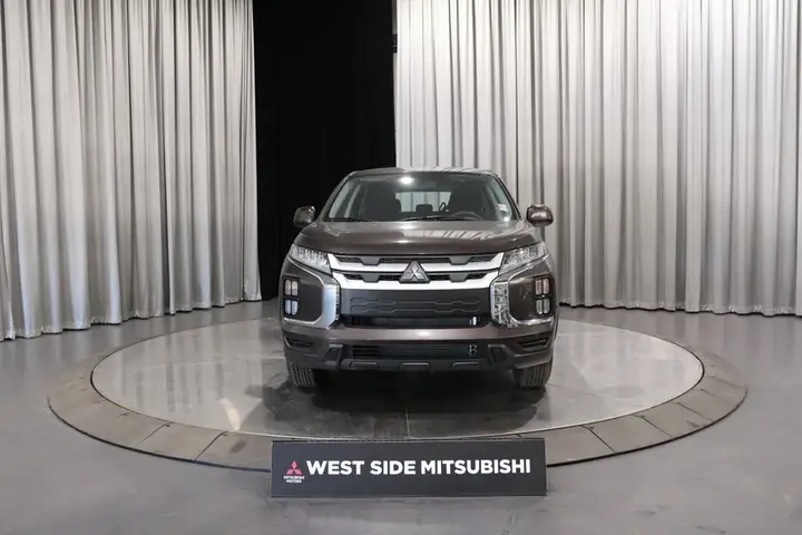 Mitsubishi Rvr 2027 photo 2
