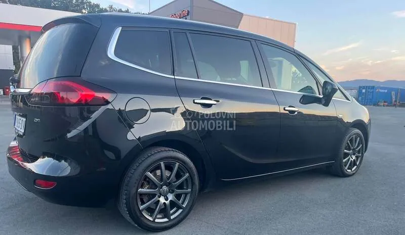 Opel Zafira 2013 photo 4