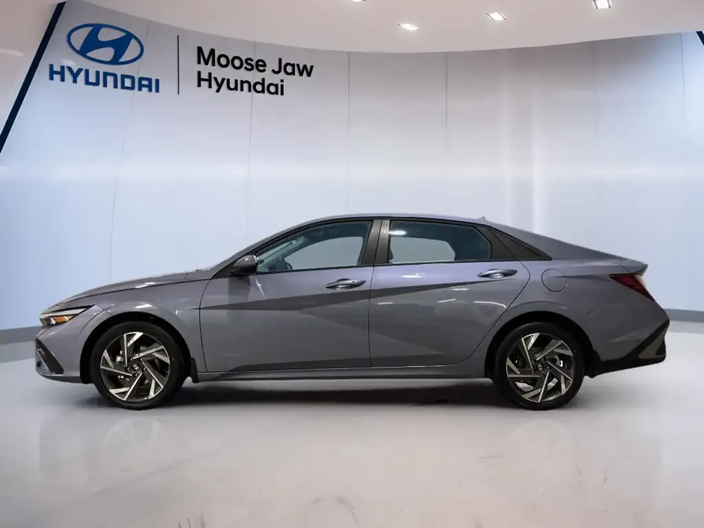 Hyundai Elantra 2026 photo 3