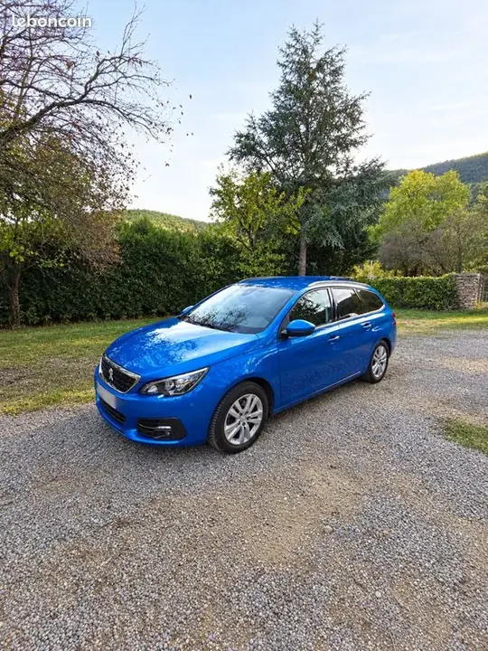Peugeot 308 2020 photo 2