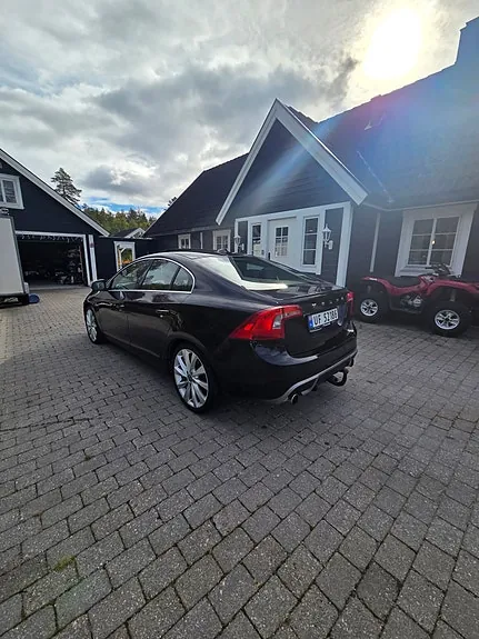 Volvo S60 2012 photo 3