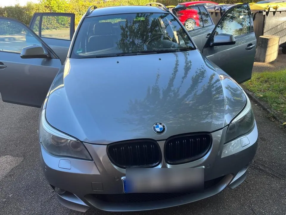 BMW 525I