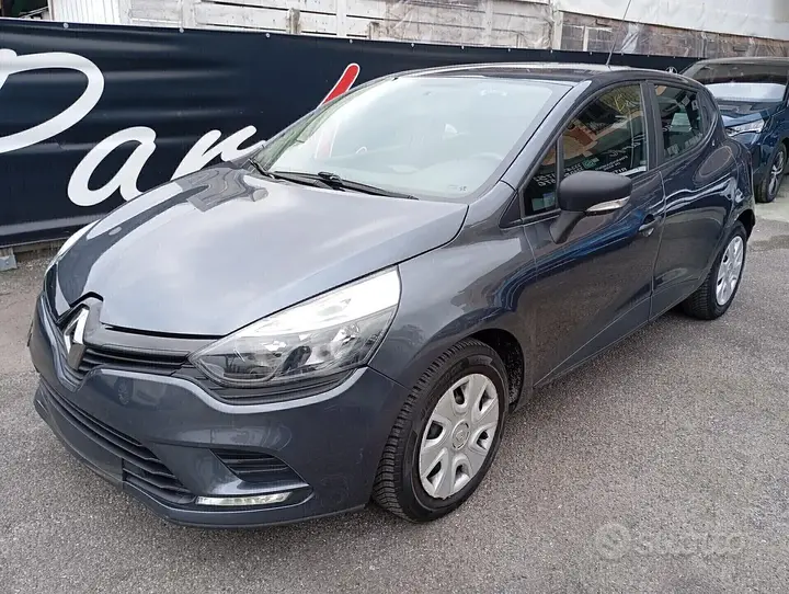 Renault Clio 2019 photo 2
