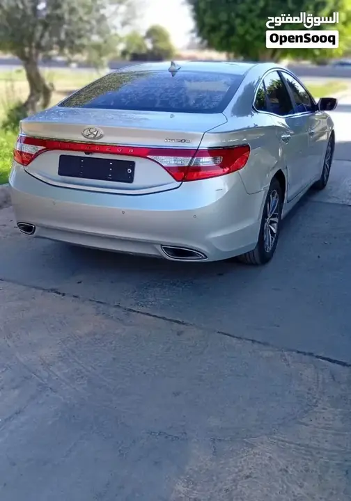 Hyundai Azera 2012 photo 2