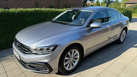 Volkswagen Passat 2020 photo 2