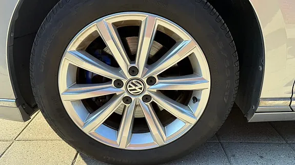 Volkswagen Passat 2020 photo 5