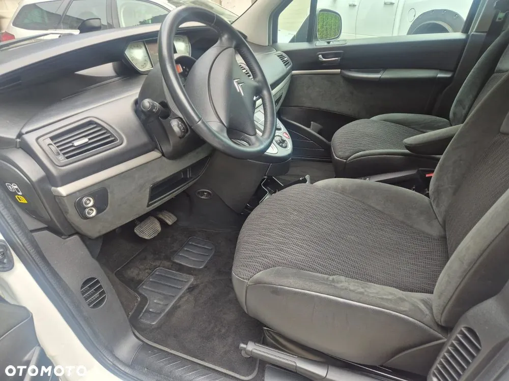 Citroen C8 2010 photo 5
