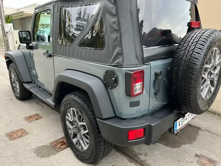 Jeep Wrangler 2015 photo 2