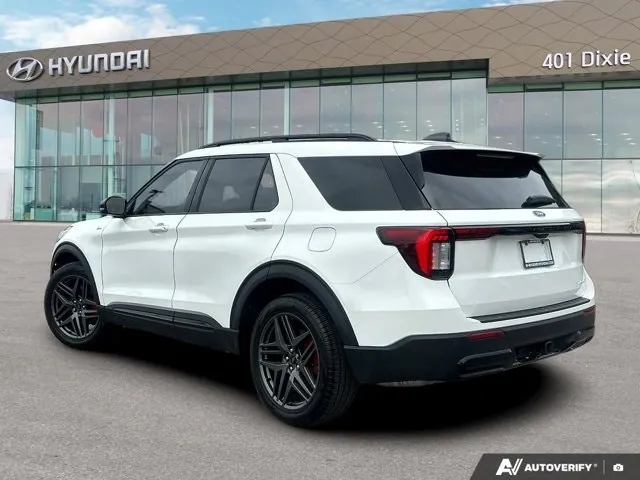 Ford Explorer 2025 photo 3