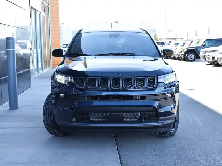 Jeep Compass 2026 photo 2