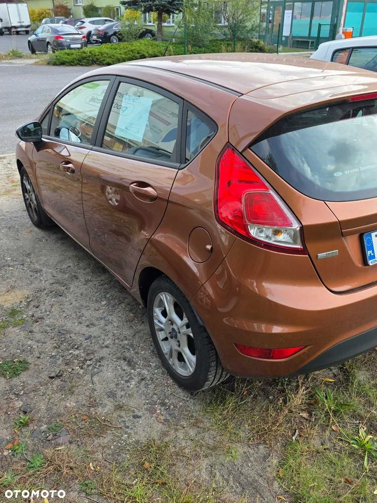 Ford Fiesta 2013 photo 2