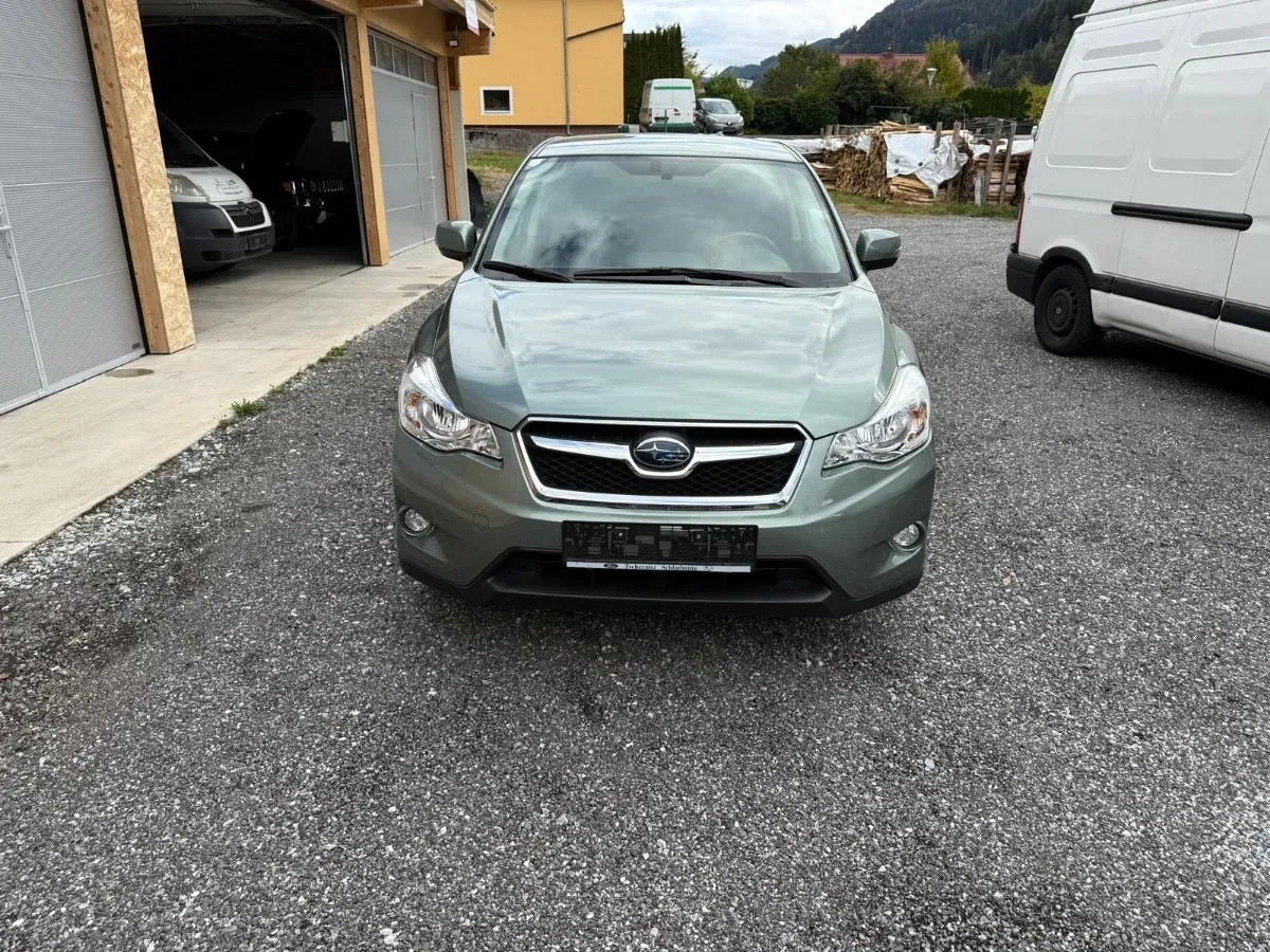 Subaru Xv 2013 photo 2