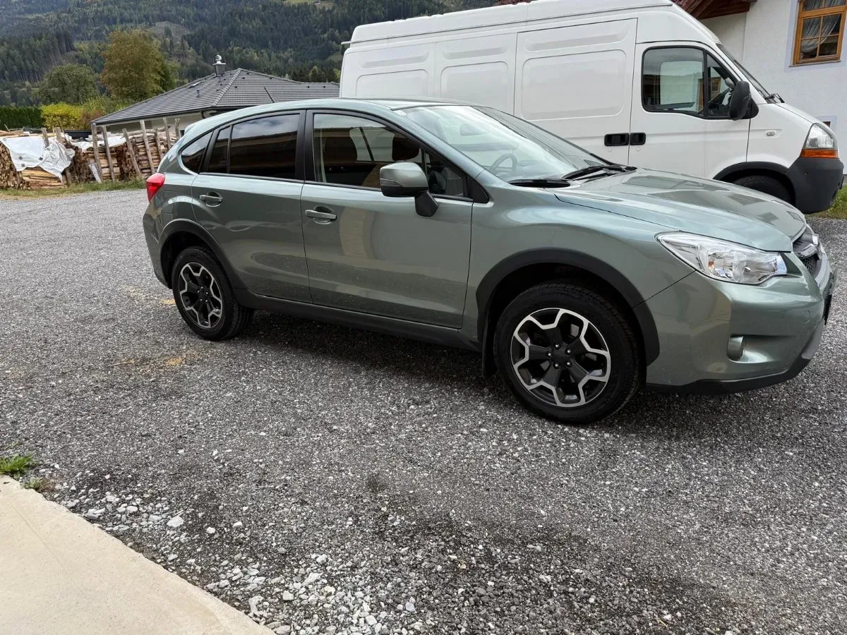 Subaru Xv 2013 photo 3