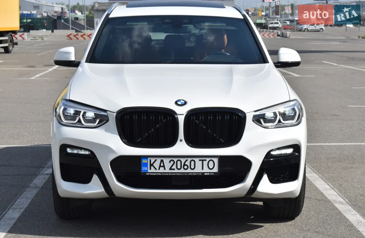 BMW X3 2018 photo 2