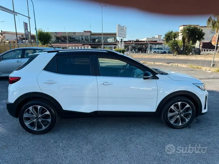 Kia Stonic 2018 photo 4