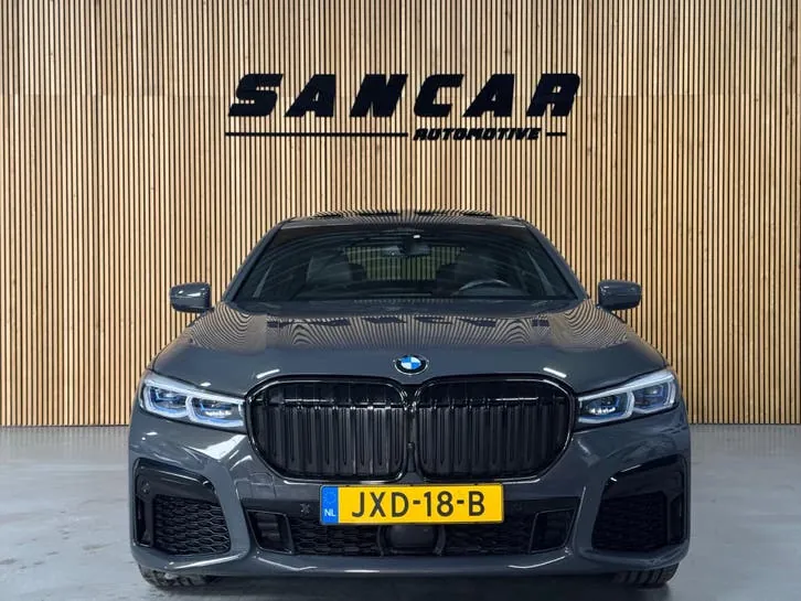 BMW 7 Series 2020 photo 2