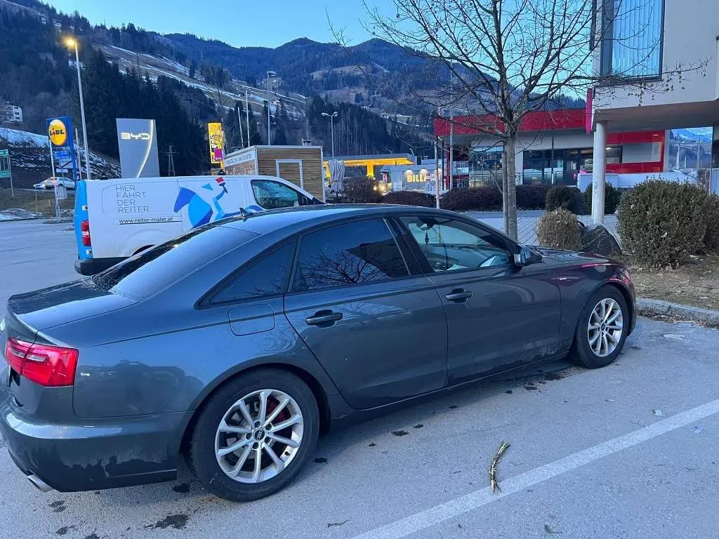 Audi A6 2012 photo 3