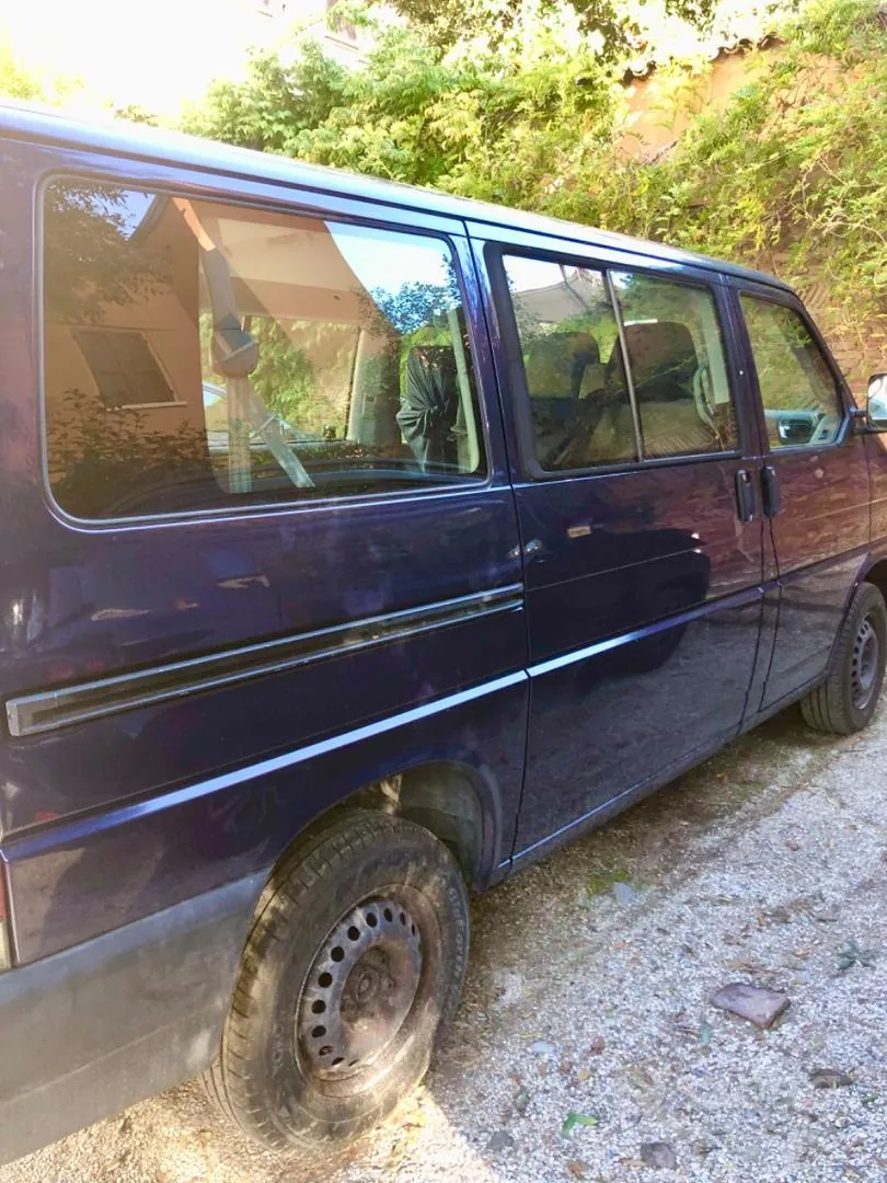 Volkswagen Caravelle 2002 photo 2