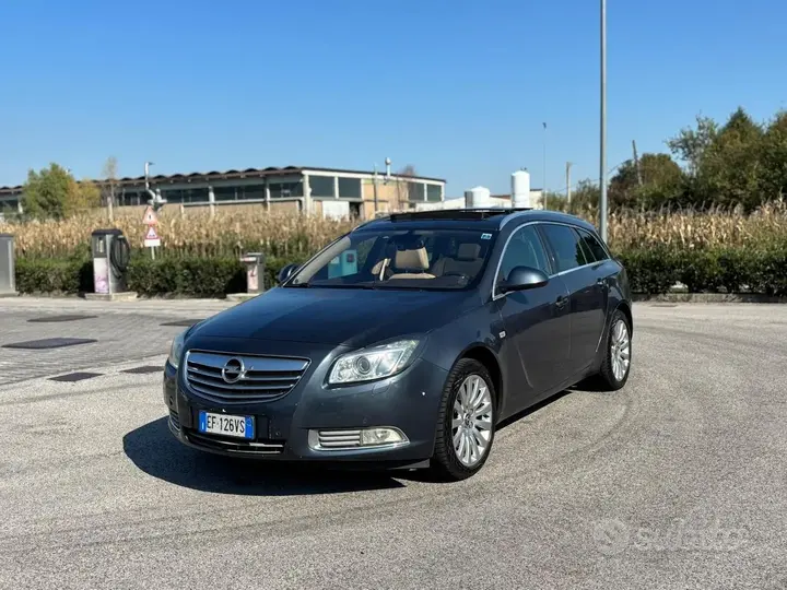 Opel Insignia 2011 photo 2
