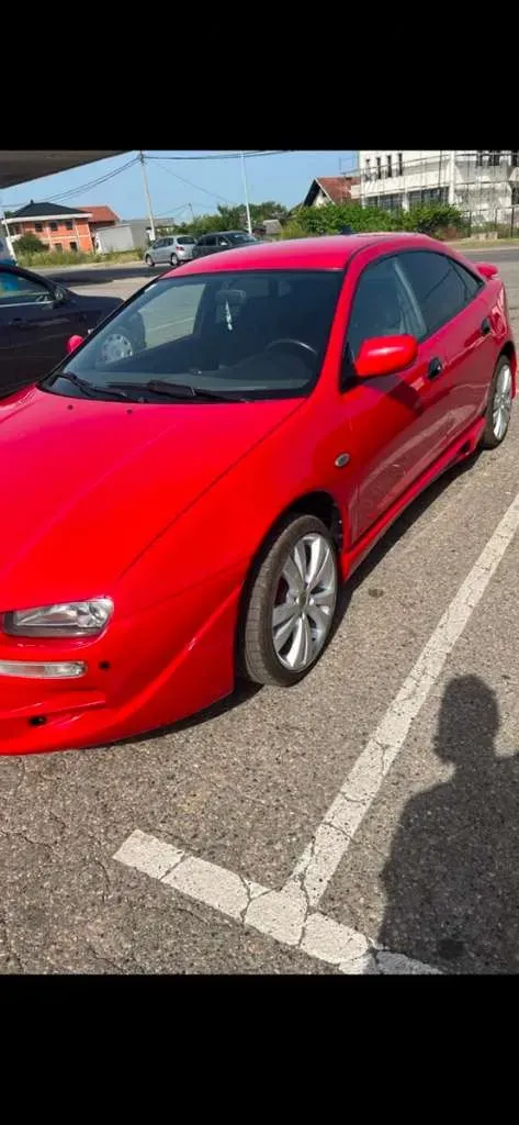 Mazda 323