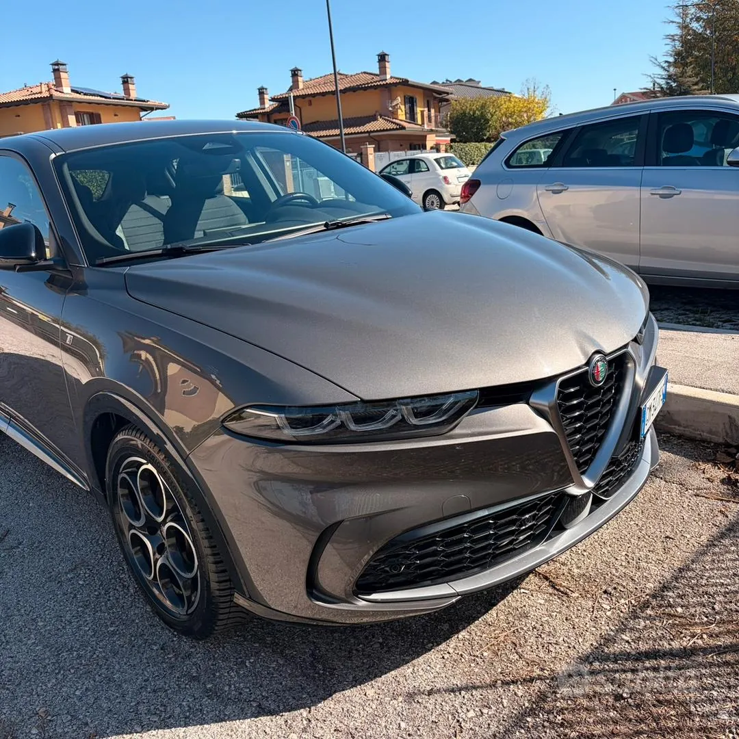 Alfa Romeo Tonale 2023 photo 2