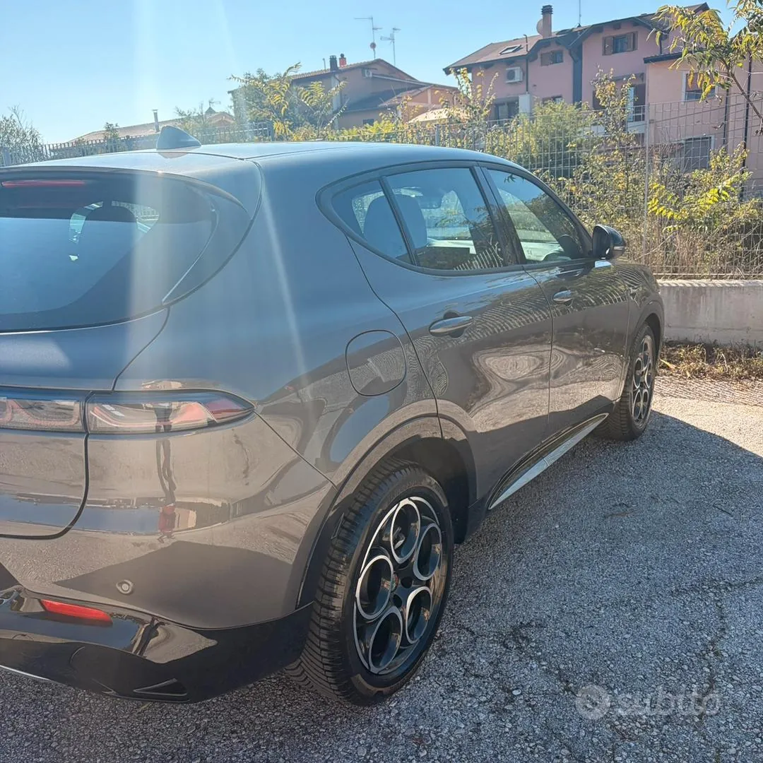 Alfa Romeo Tonale 2023 photo 4