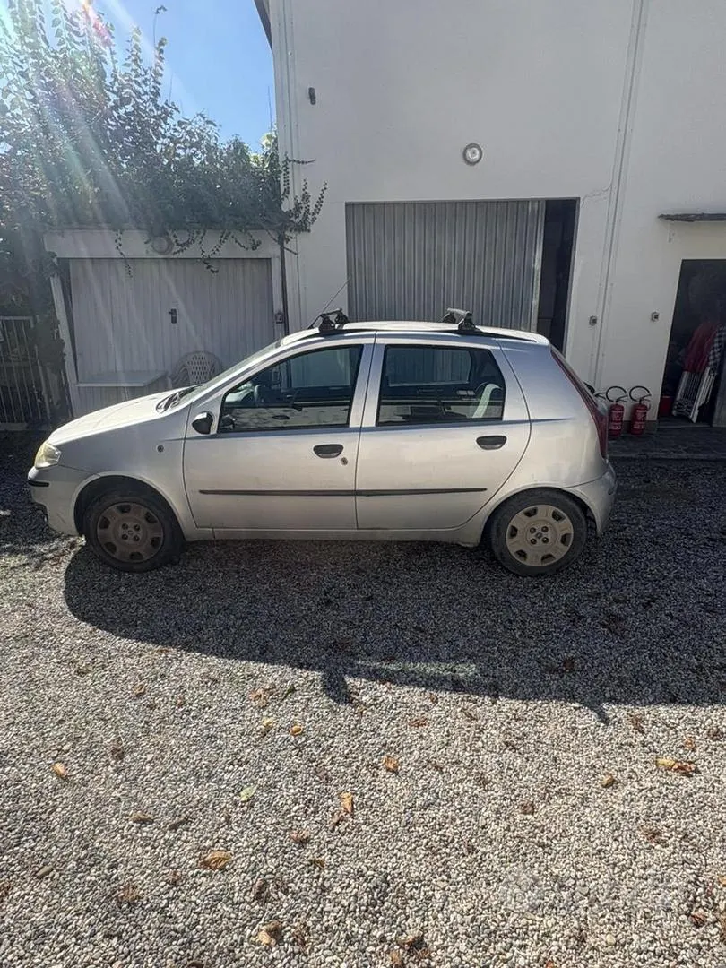 Fiat Punto 2007 photo 2