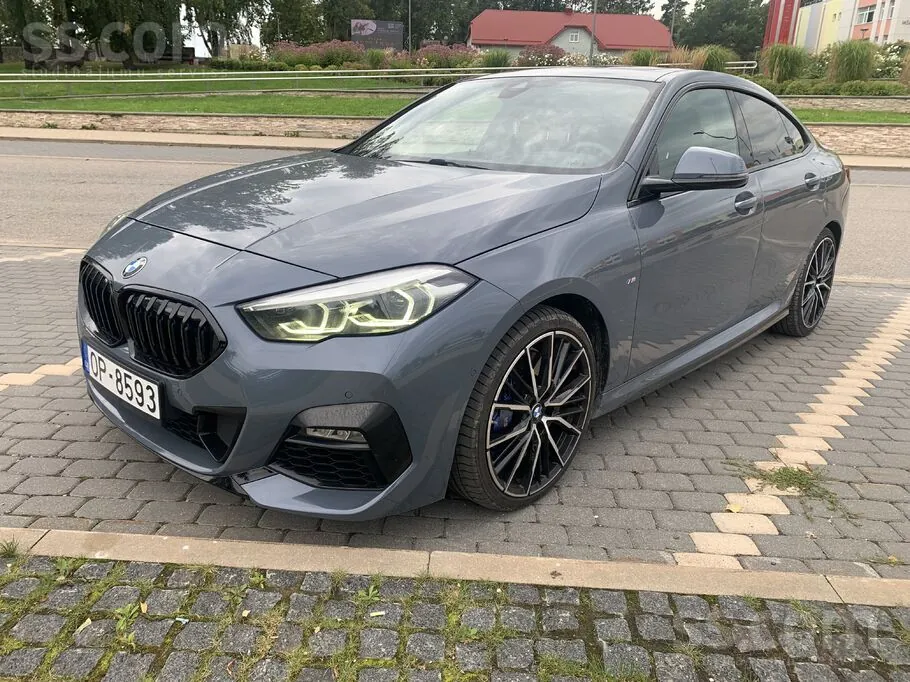 BMW 318I